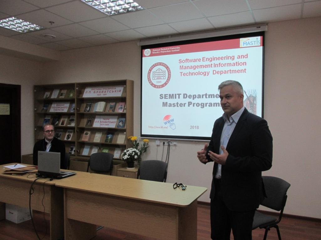 зображення описуюче історію університету